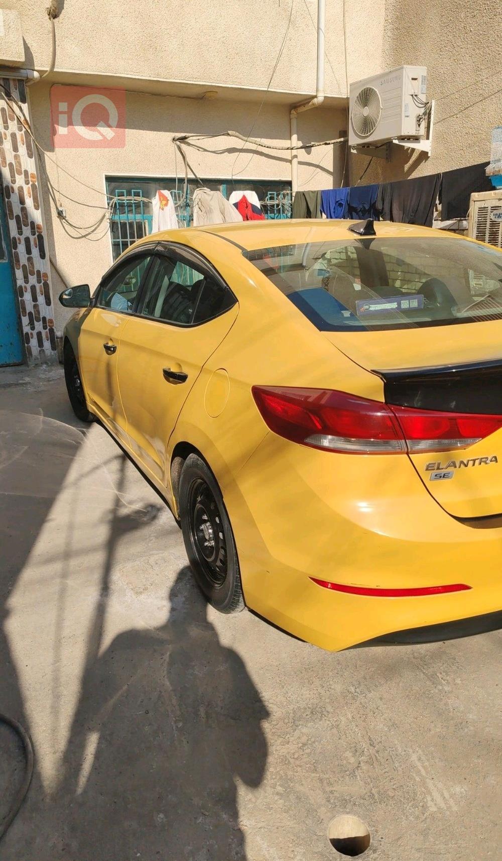 هیۆندای ئەلەنترا